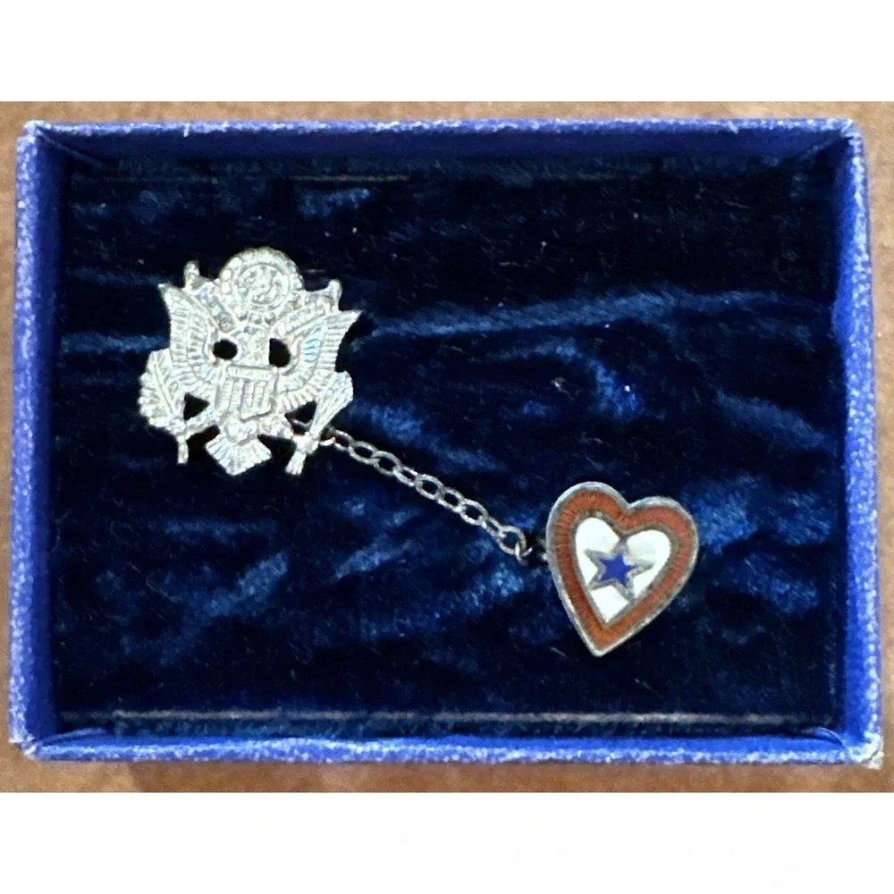 World War II US Army Insignia Pin Sterling Enamel Blue Star Sweetheart Badge